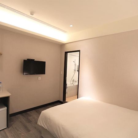 Chair Man Hotel Taipei Exterior foto