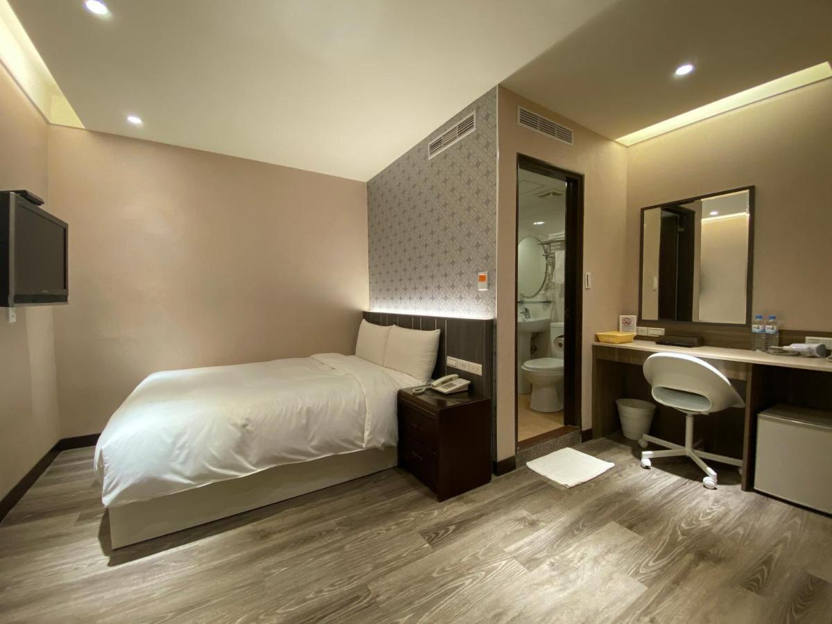 Chair Man Hotel Taipei Exterior foto