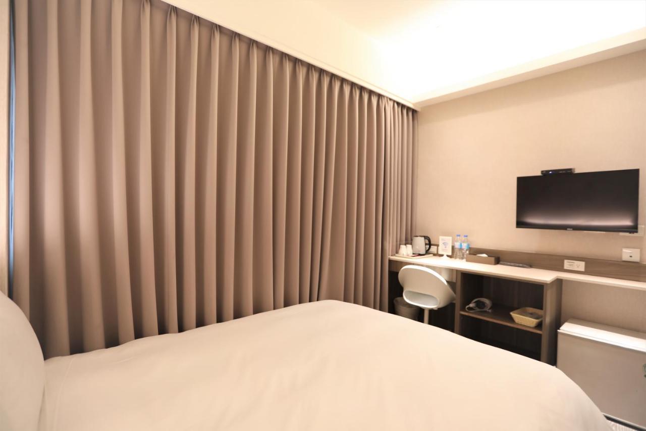 Chair Man Hotel Taipei Exterior foto